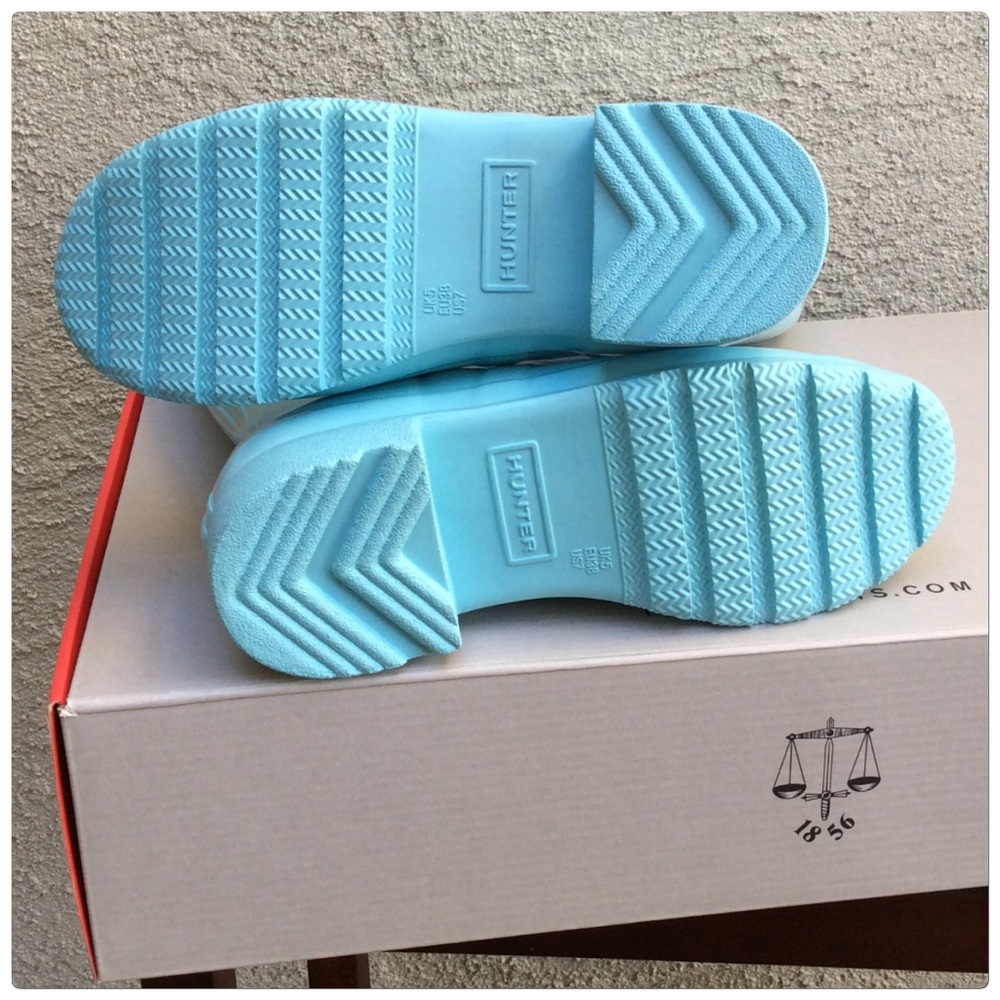 ❌SOLD❌ Hunter Mint "Tiffany Blue" Rain Boots NWT - Picture 3 of 6